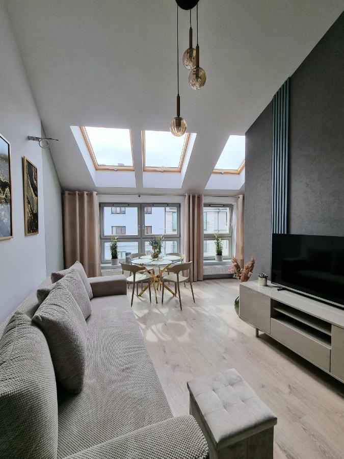 Miodowa Street Parking Free Apartment *